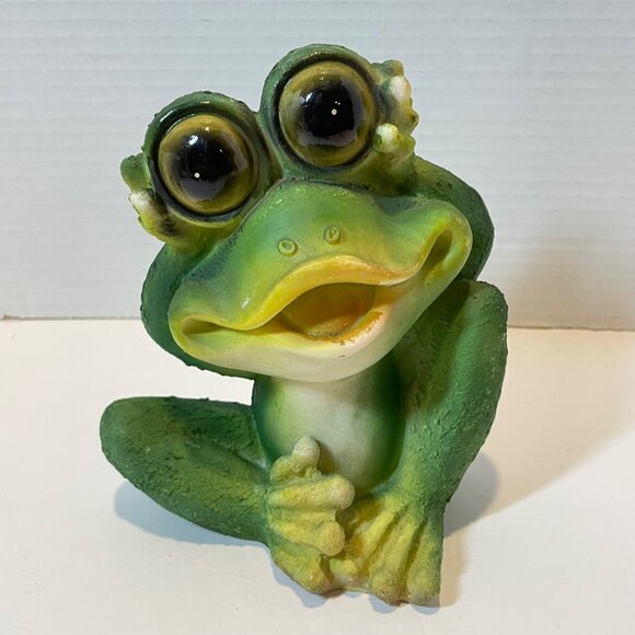 Handcrafted Green Frog Figurine Decorative Collectible Resin Statue - Picture 5 of 9